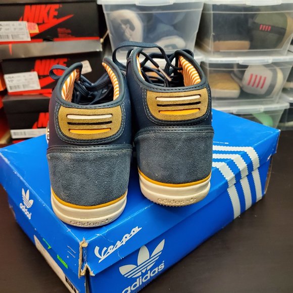 Adidas Vespa Mid's - Picture 3 of 4